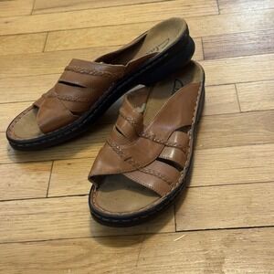 Clarks Women Brown Leather Braided Slip On Slide Sandals Shoes Size 8M